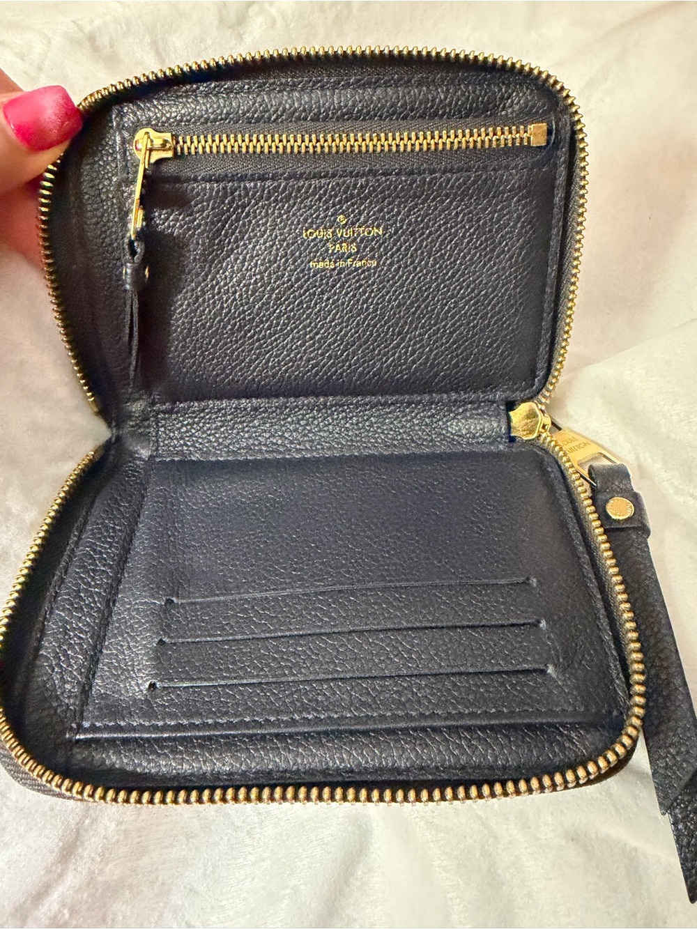 Louis Vuitton Black Empreinte (Embossed) Monogram Leather Compact Wallet, Soft! - Picture 5 of 15